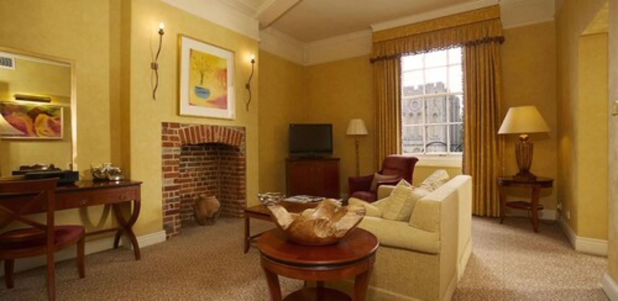 Angel Hotel Bury St. Edmunds Екстериор снимка