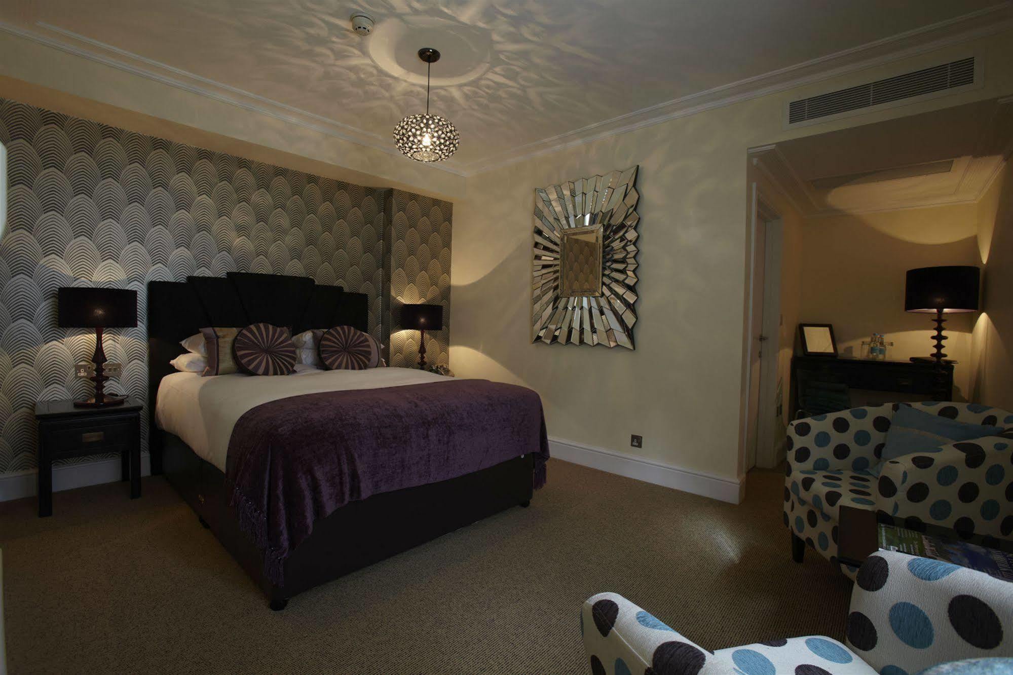 Angel Hotel Bury St. Edmunds Екстериор снимка
