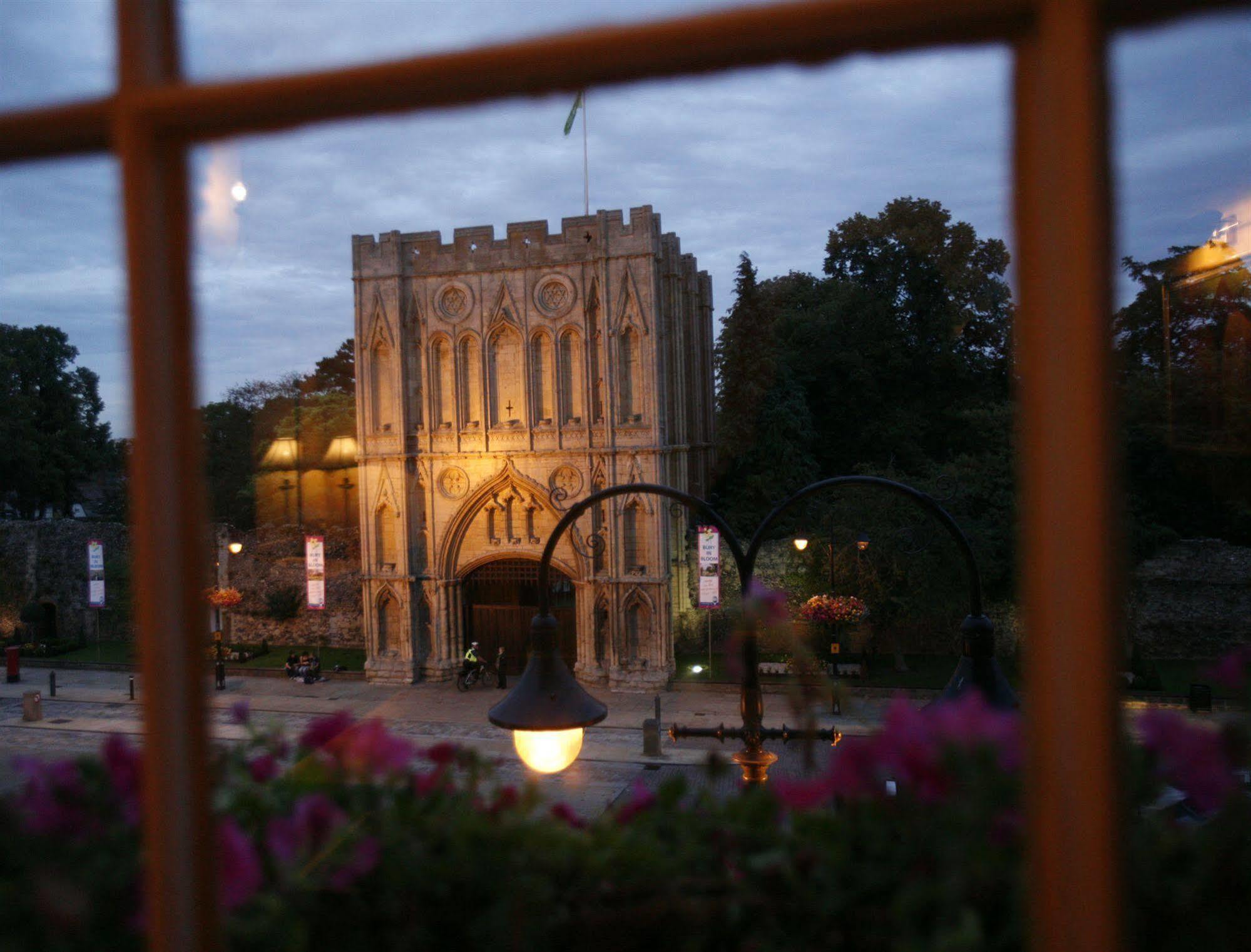 Angel Hotel Bury St. Edmunds Екстериор снимка